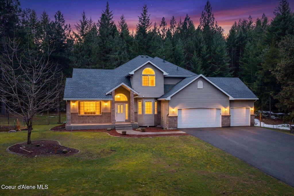 Photo of 23216 Morris Rd, Newman Lake, WA 99025 (MLS # 26-2603)