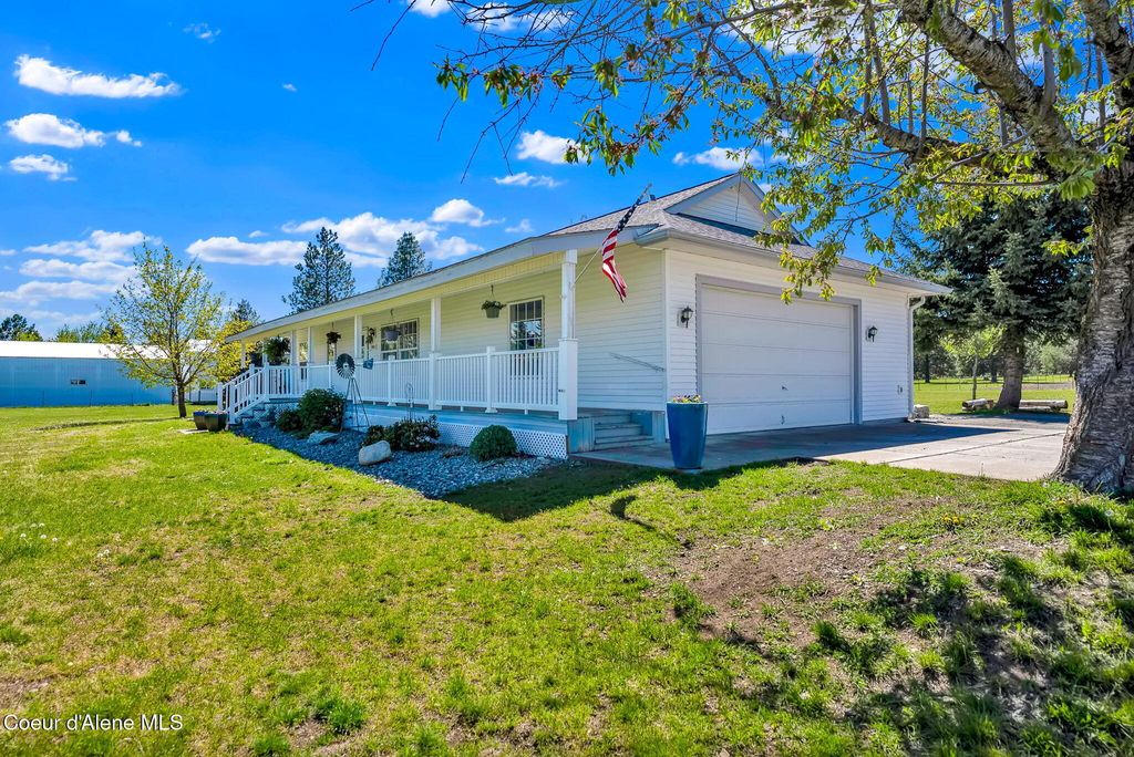 Photo of 26731 Bitterroot CT, Athol, ID 83801 (MLS # 26-4563)