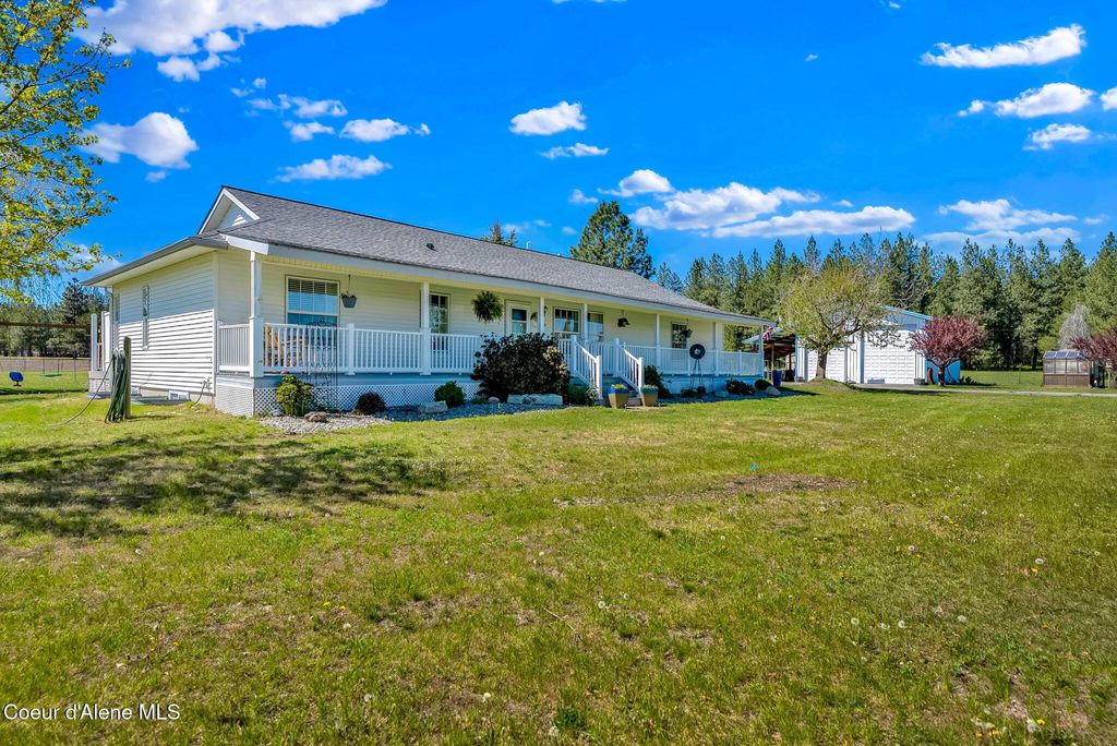 Photo of 26731 Bitterroot CT, Athol, ID 83801 (MLS # 26-4563)