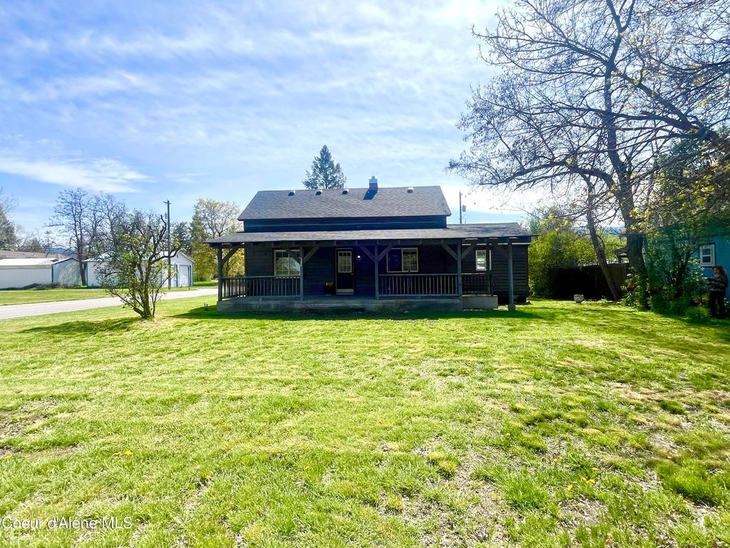 Photo of 320 3rd Ave, Post Falls, ID 83854 (MLS # 26-4074)