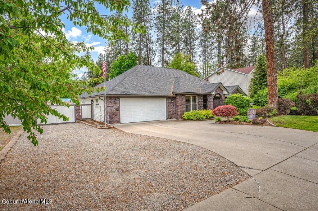 Photo of 2030 HOGAN St, Coeur dAlene, ID 83815 (MLS # 26-4568)