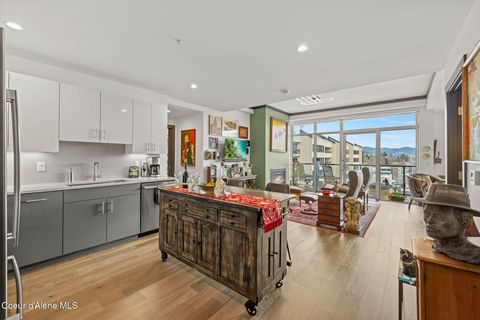 Photo of 201 1ST St #904, Coeur dAlene, ID 83814 (MLS # 26-3653)