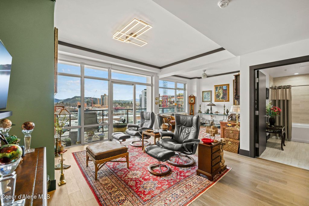 Photo of 201 1ST St #904, Coeur dAlene, ID 83814 (MLS # 26-3653)