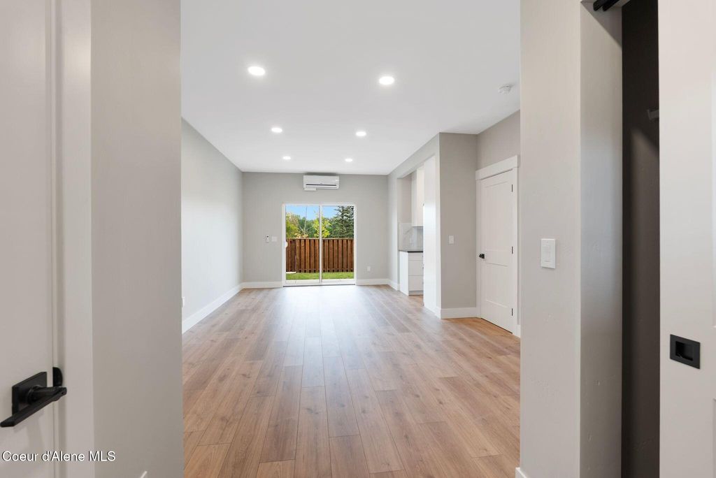 Photo of 1675 Onyx Ct, Sandpoint, ID 83864 (MLS # 25-10854)