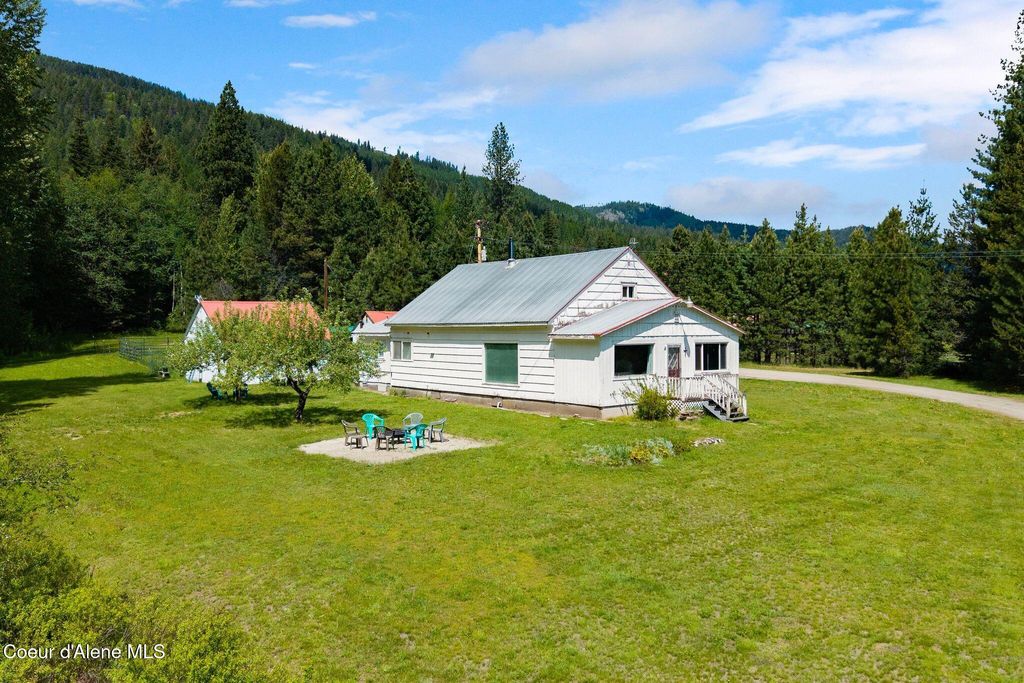 Photo of 129 Littlefield, Sandpoint, ID 83864 (MLS # 26-5345)