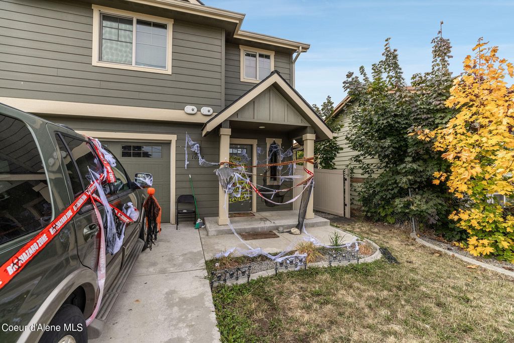 Photo of 1622/1624 E 3rd AVE, Post Falls, ID 83854 (MLS # 24-9926)