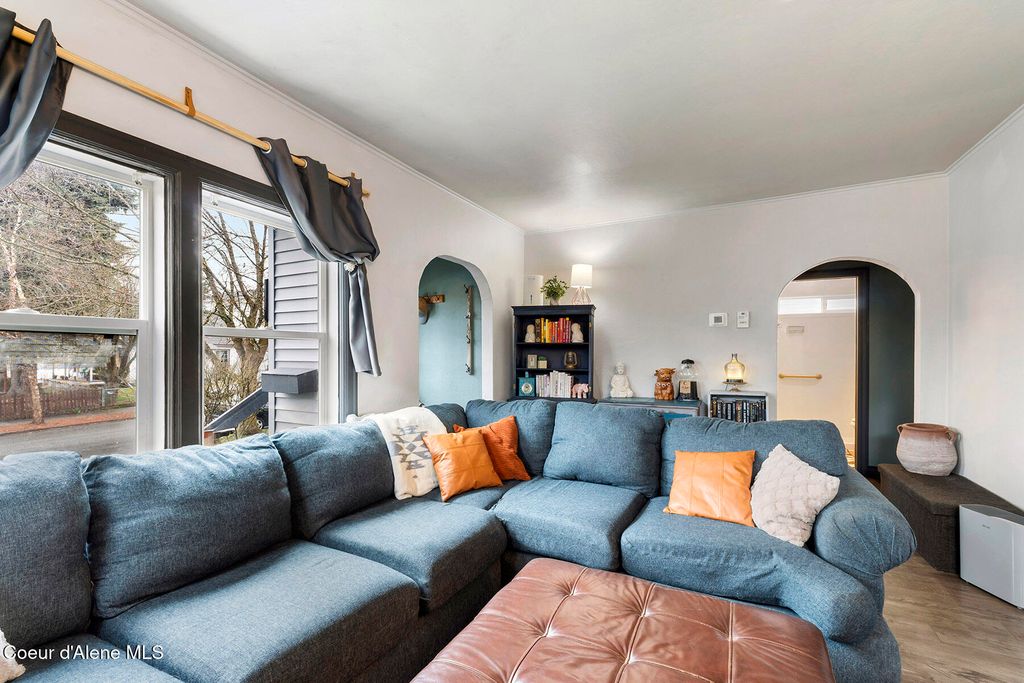 Photo of 912 C St, Coeur dAlene, ID 83814 (MLS # 26-2558)