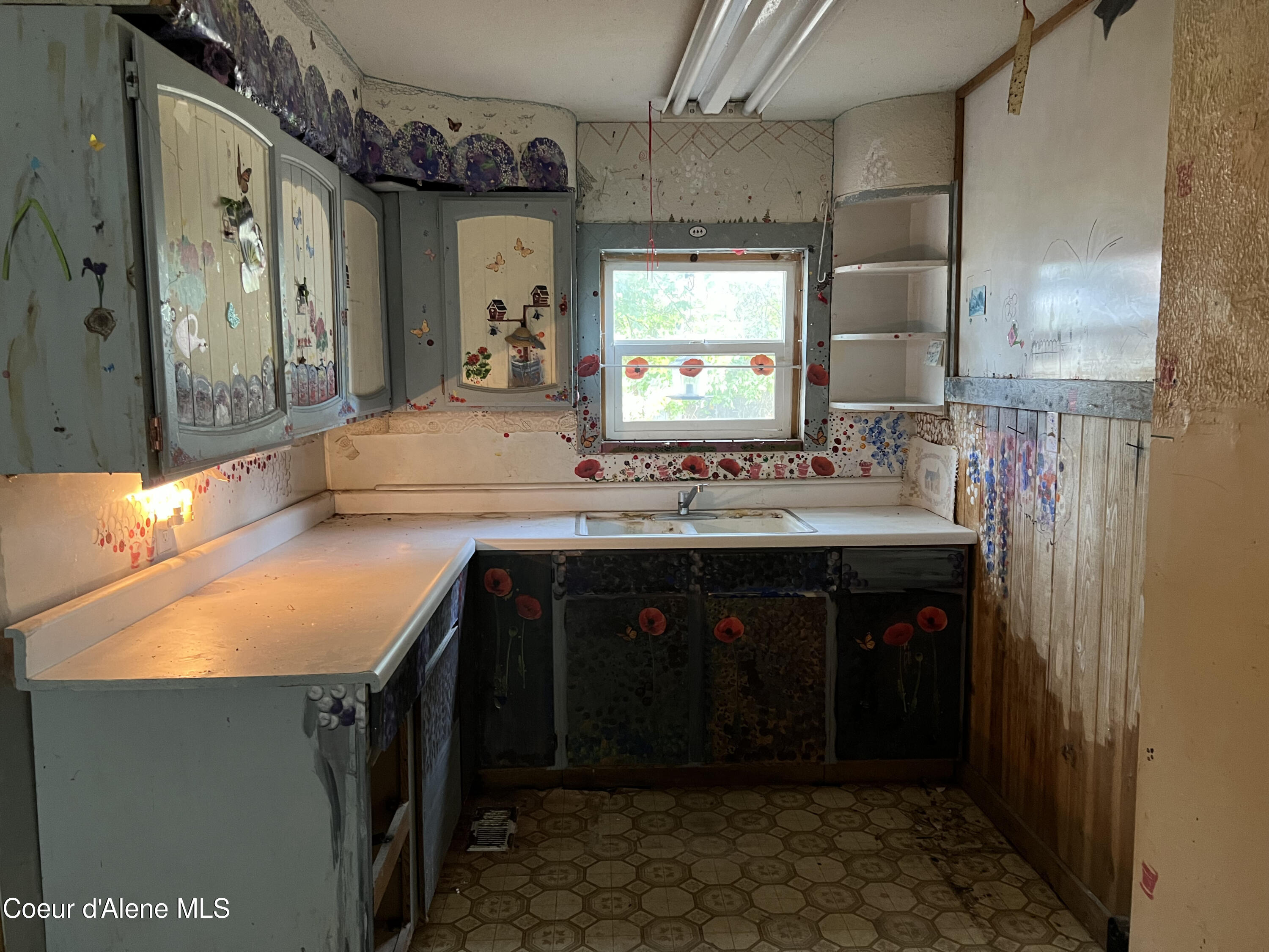504 E 3rd Ave, Post Falls, Texas image 24