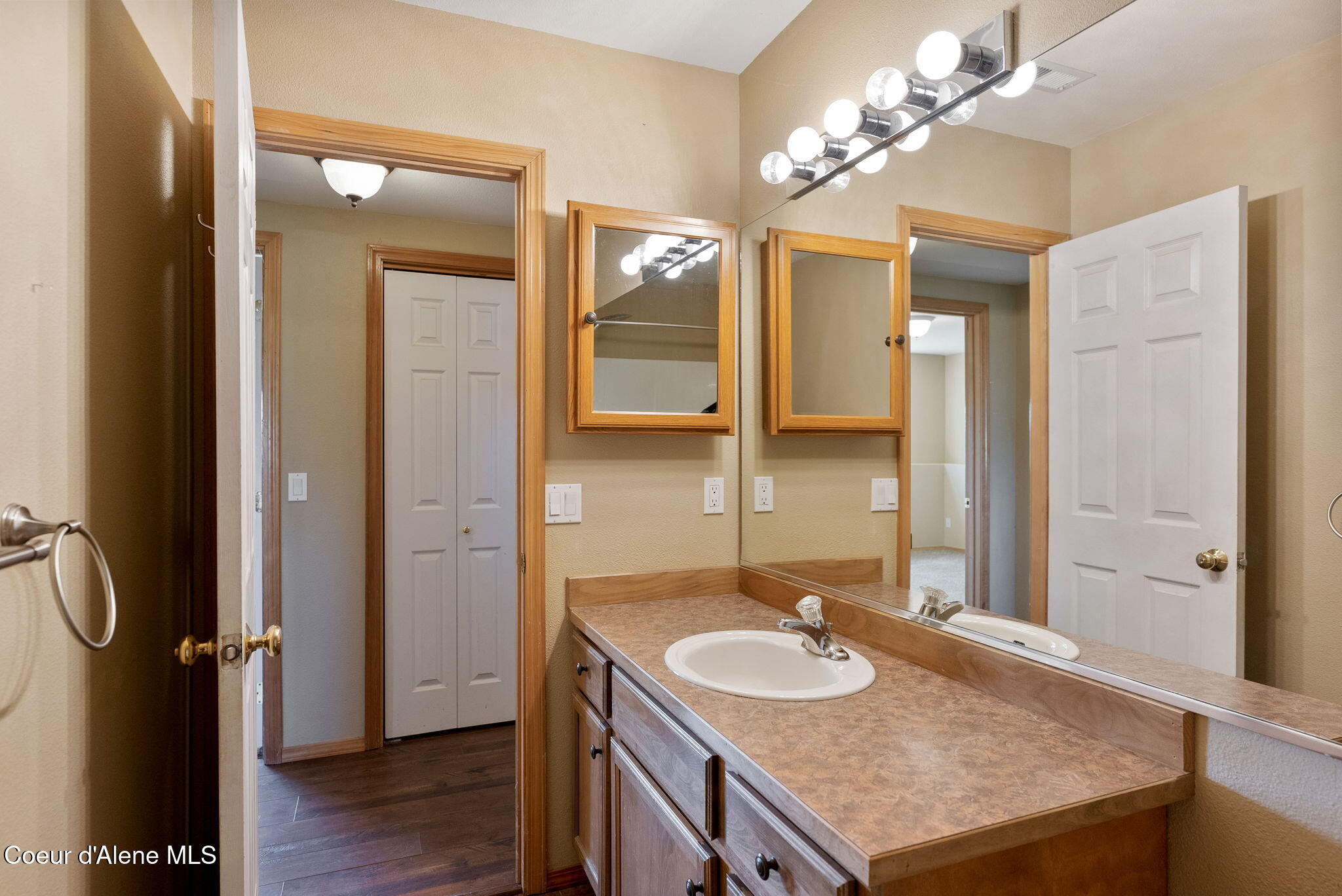 2996 E Briar Ct, Athol, Alaska image 32
