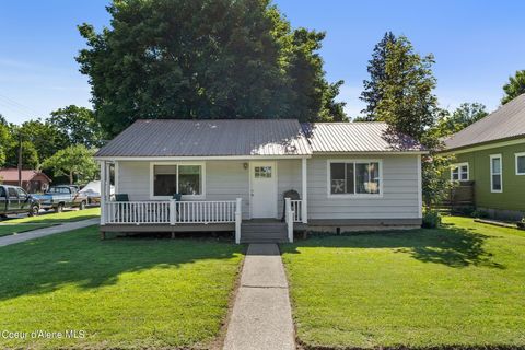 Single Family Residence in Sandpoint ID 522 Boyer Ave.jpg