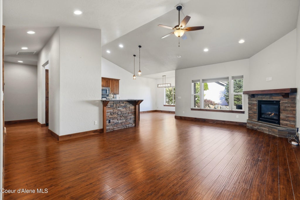 Photo of 3302 Magistrate LOOP, Hayden, ID 83835 (MLS # 26-9920)