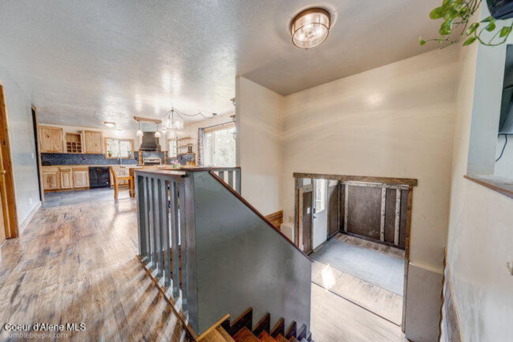 Photo of 21 Lochsa Ln, Kingston, ID 83839 (MLS # 26-1185)