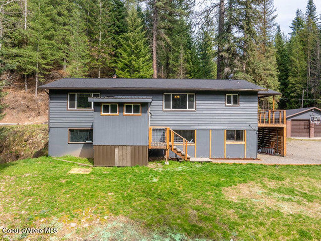 Photo of 21 Lochsa Ln, Kingston, ID 83839 (MLS # 26-1185)