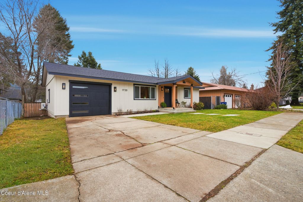 Photo of 1720 8th, Coeur dAlene, ID 83814 (MLS # 26-543)