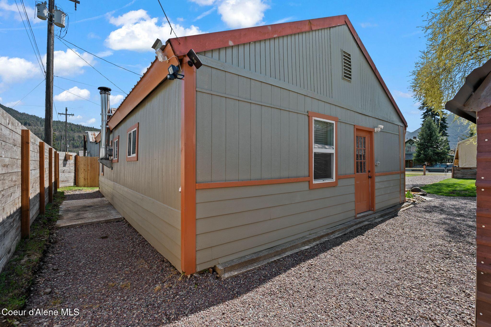 112 W 3rd Ave, Clark Fork, Alaska image 29