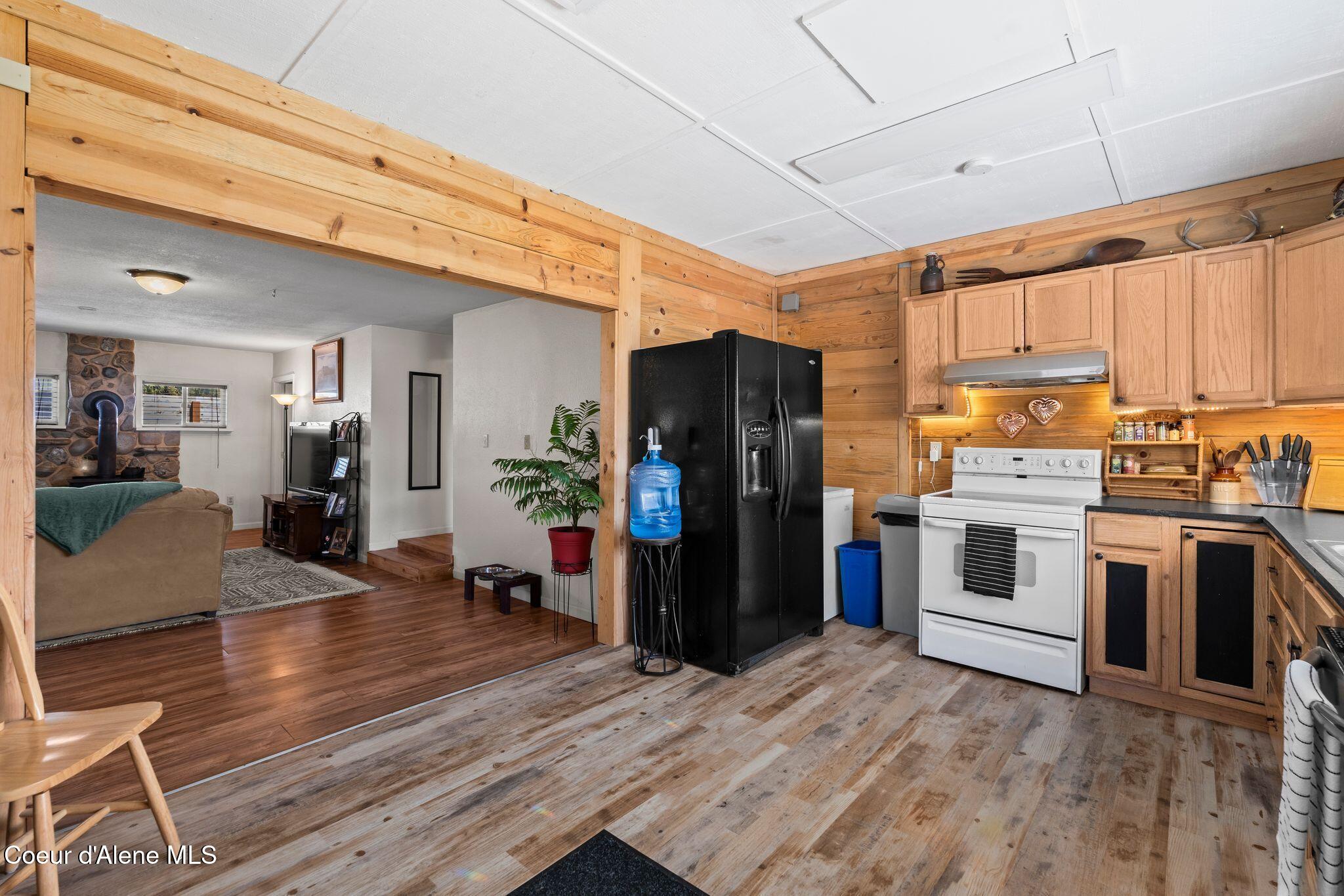 112 W 3rd Ave, Clark Fork, Alaska image 6