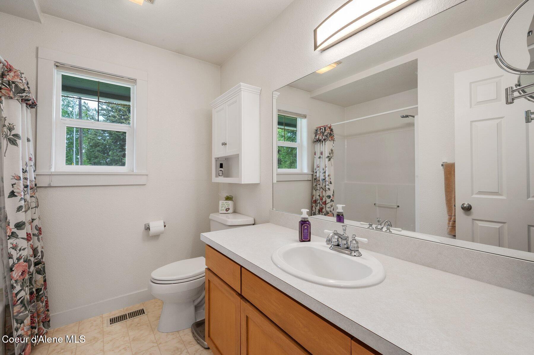 454 Brisboys Rd, Sagle, Alaska image 24