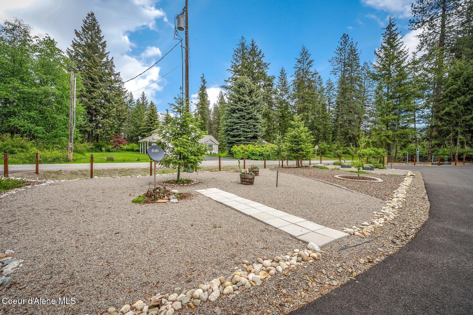 454 Brisboys Rd, Sagle, Alaska image 28