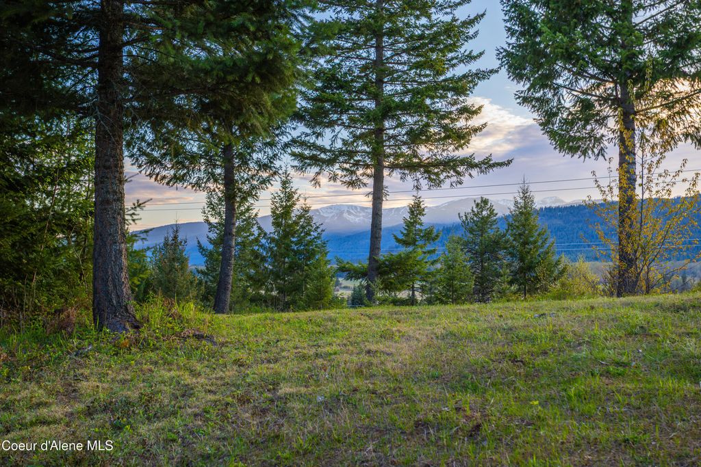 Photo of 1894 Bowen Arrow Rd, Sandpoint, ID 83864 (MLS # 26-4261)