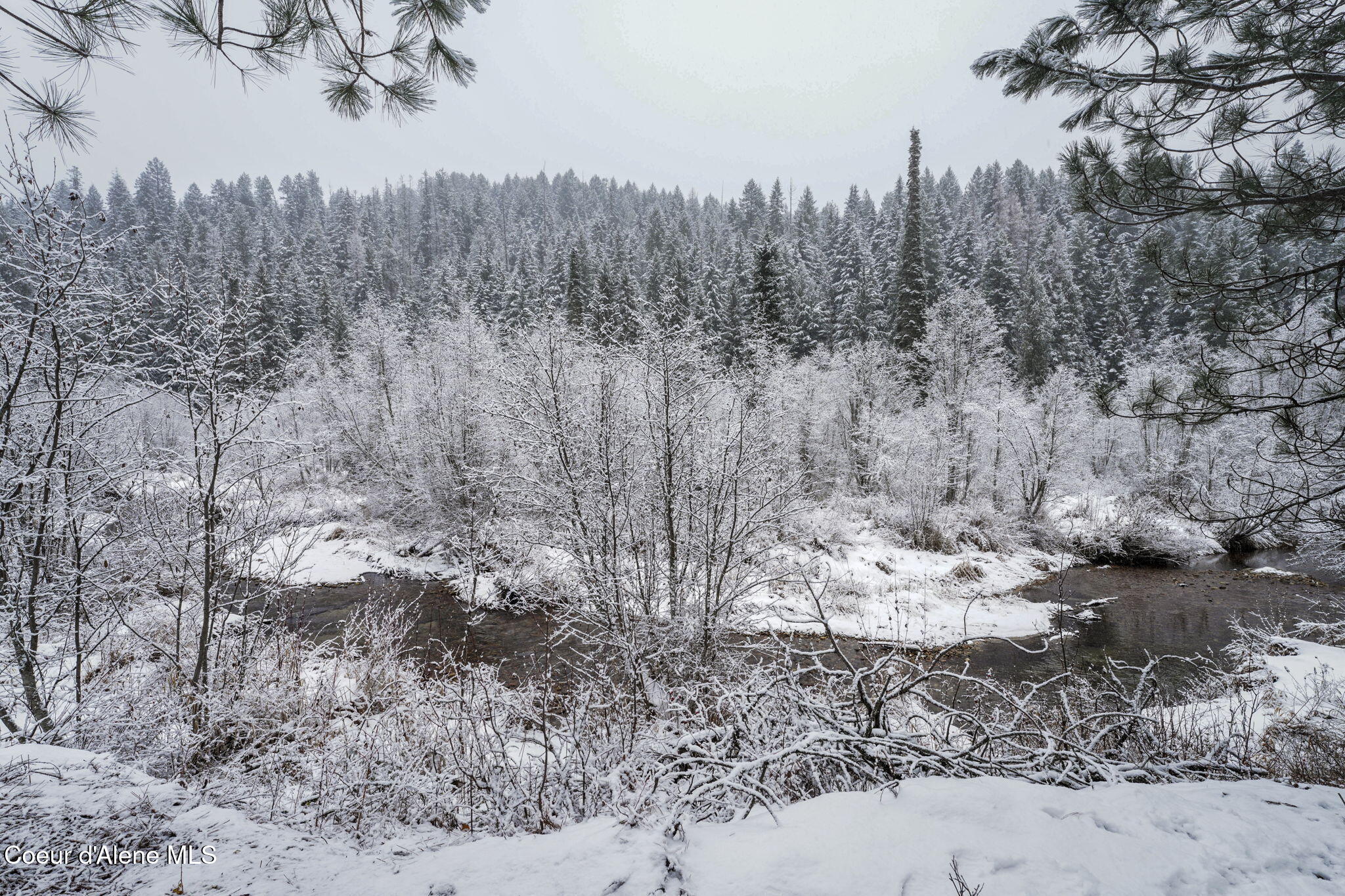 9XX E River Spur, Priest River, Idaho image 1