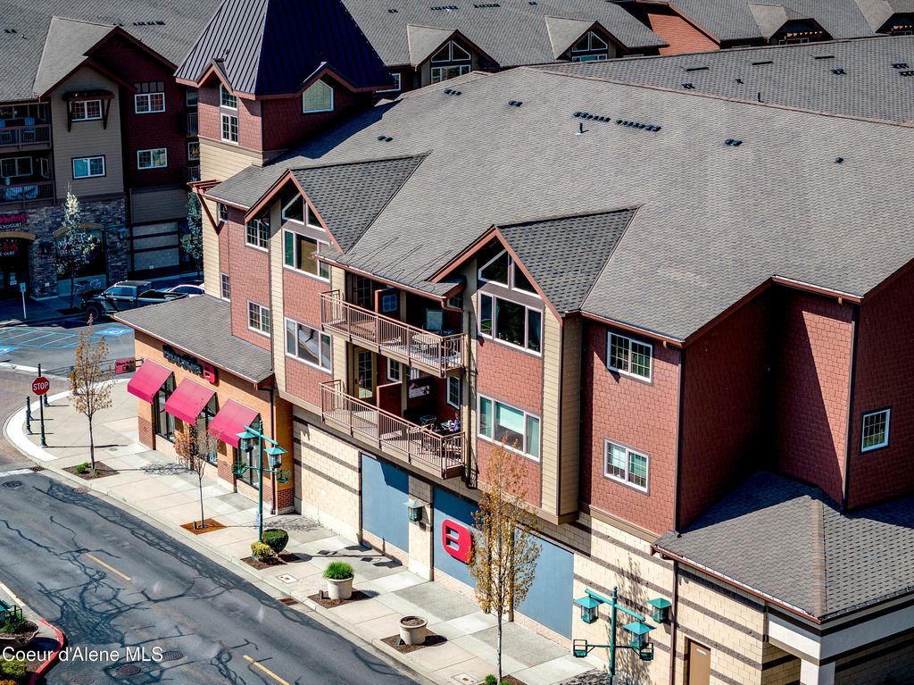 Photo of 2051 Main St #204, Coeur dAlene, ID 83814 (MLS # 26-4855)