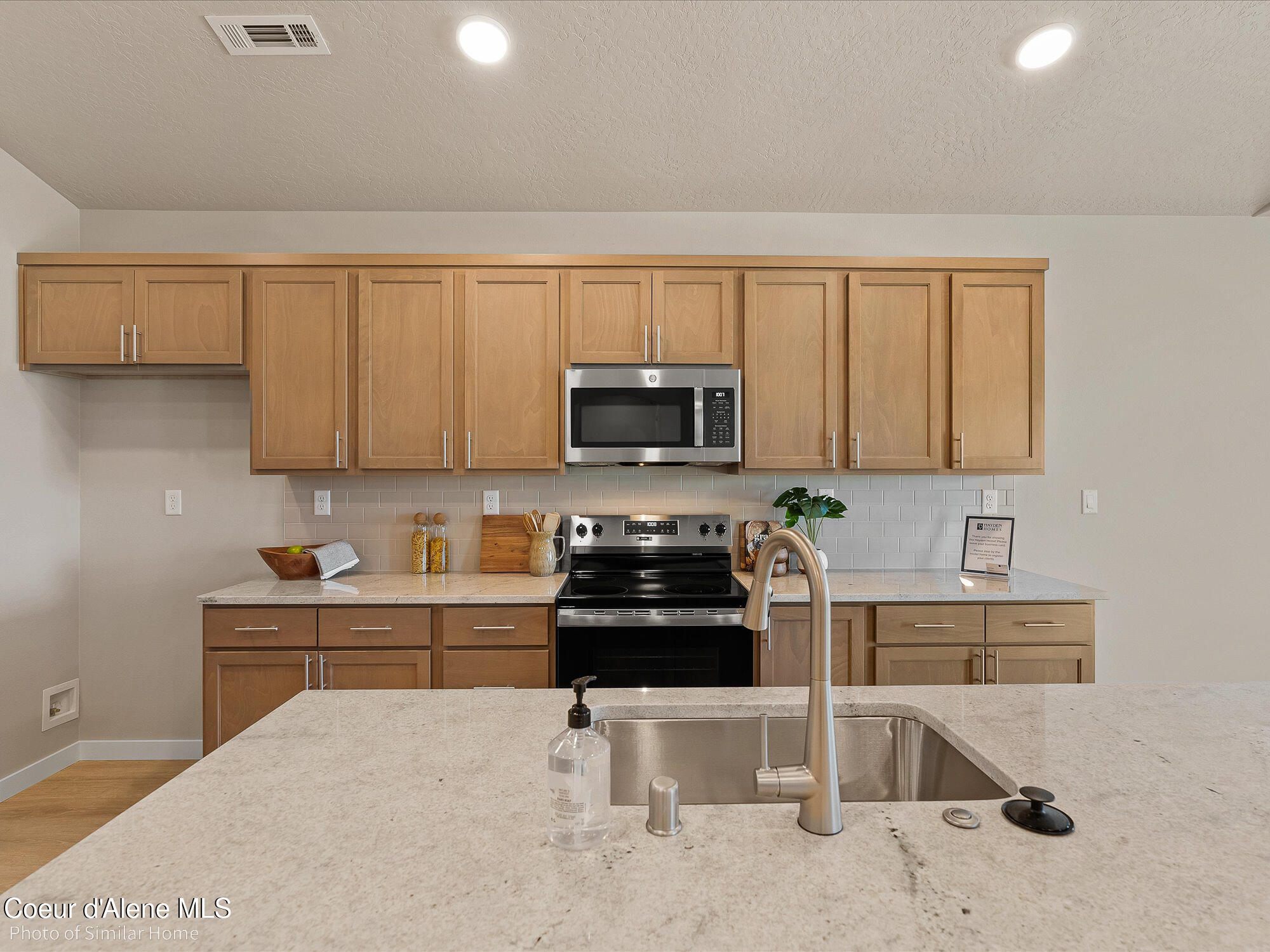 704 Franklin Avenue, Panhandle, Alaska image 9