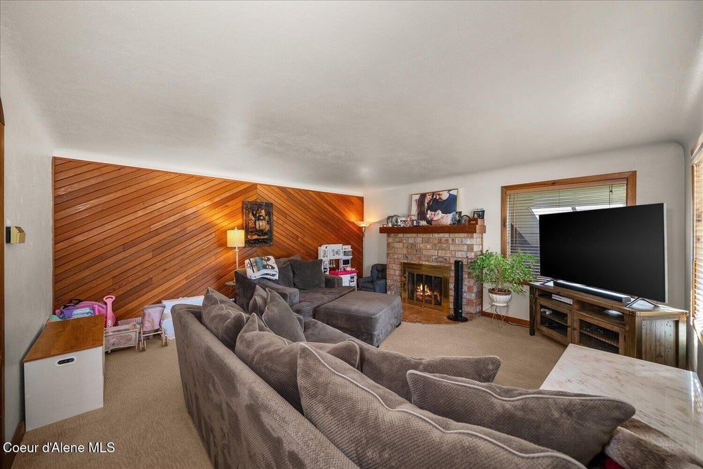 Photo of 1216 Montana AVE, Coeur dAlene, ID 83814 (MLS # 26-9957)