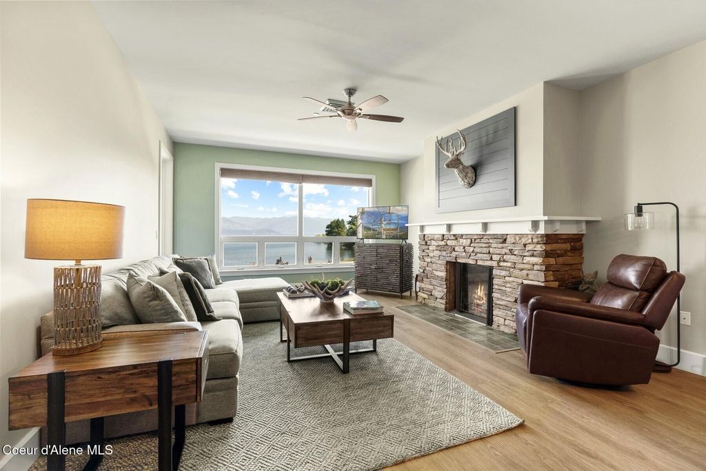 Photo of 402 Sandpoint Ave #Unit 123, Sandpoint, ID 83864 (MLS # 25-11162)