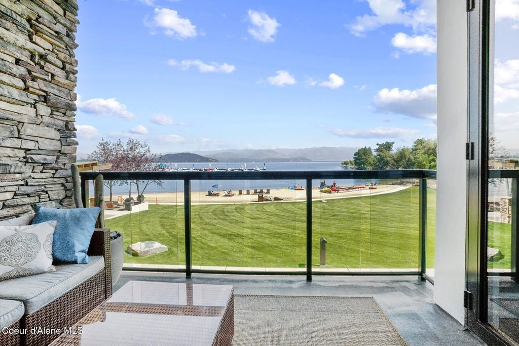 Photo of 402 Sandpoint Ave #Unit 123, Sandpoint, ID 83864 (MLS # 25-11162)