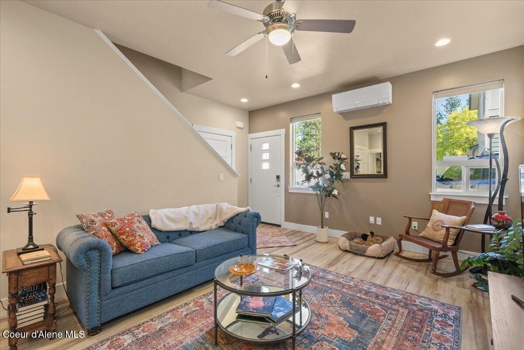 Photo of 1718 Solomon Ct, Coeur dAlene, ID 83814 (MLS # 26-4421)
