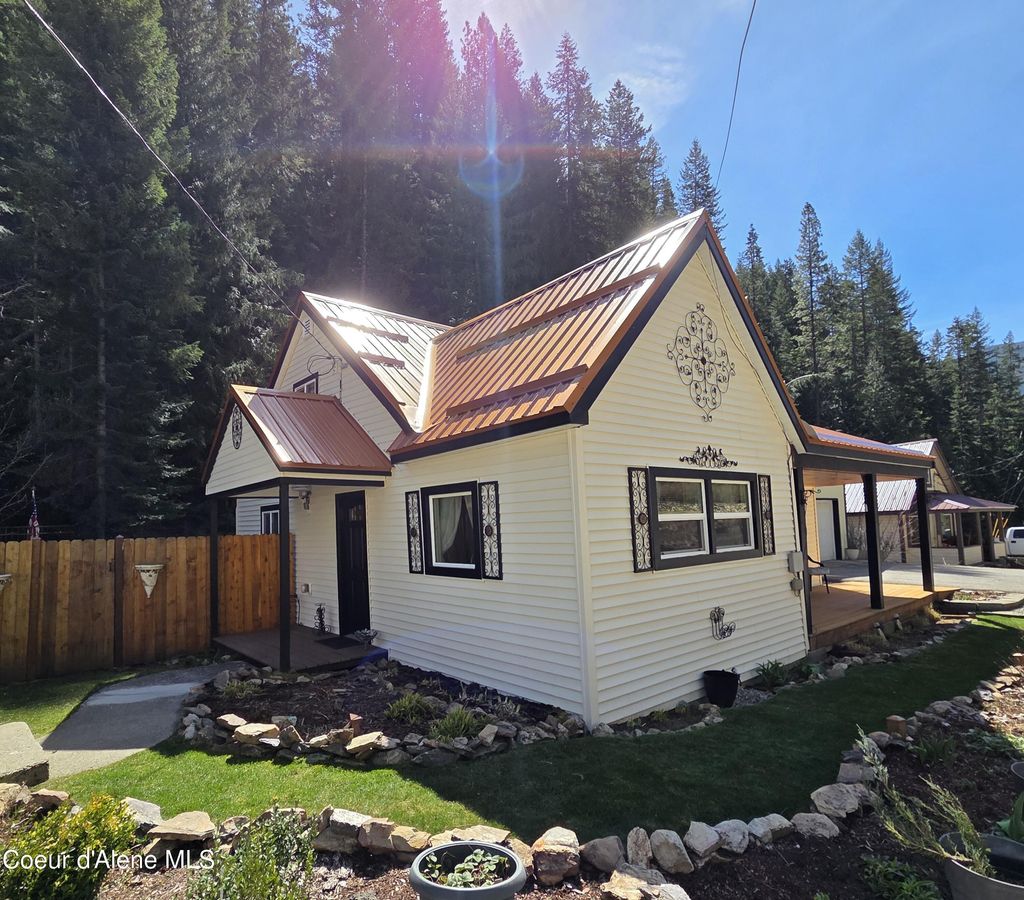Photo of 446 2nd, Mullan, ID 83846 (MLS # 26-3899)