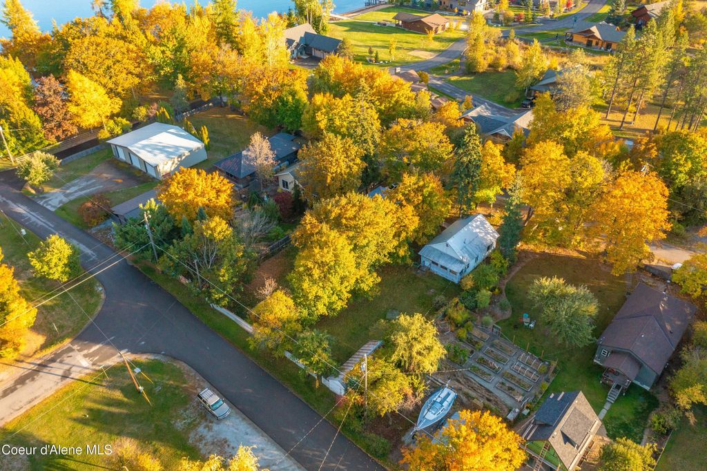 Photo of 306 Washington St, Dover, ID 83825 (MLS # 26-1258)