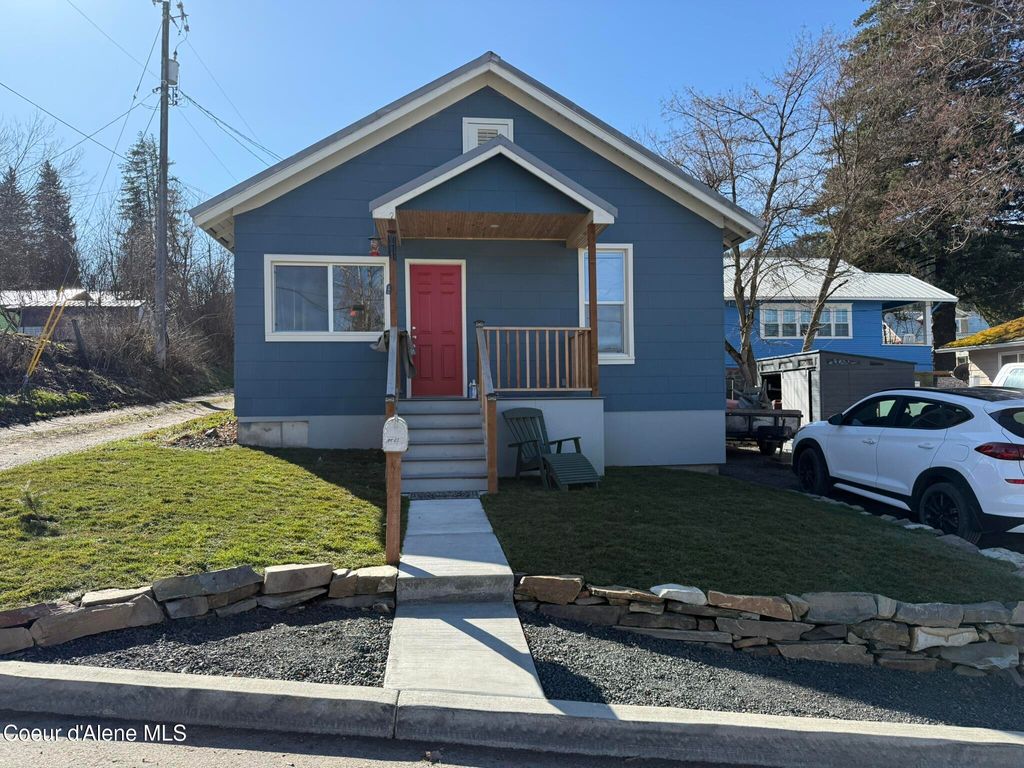 Photo of 1221 College, St. Maries, ID 83861 (MLS # 26-2104)