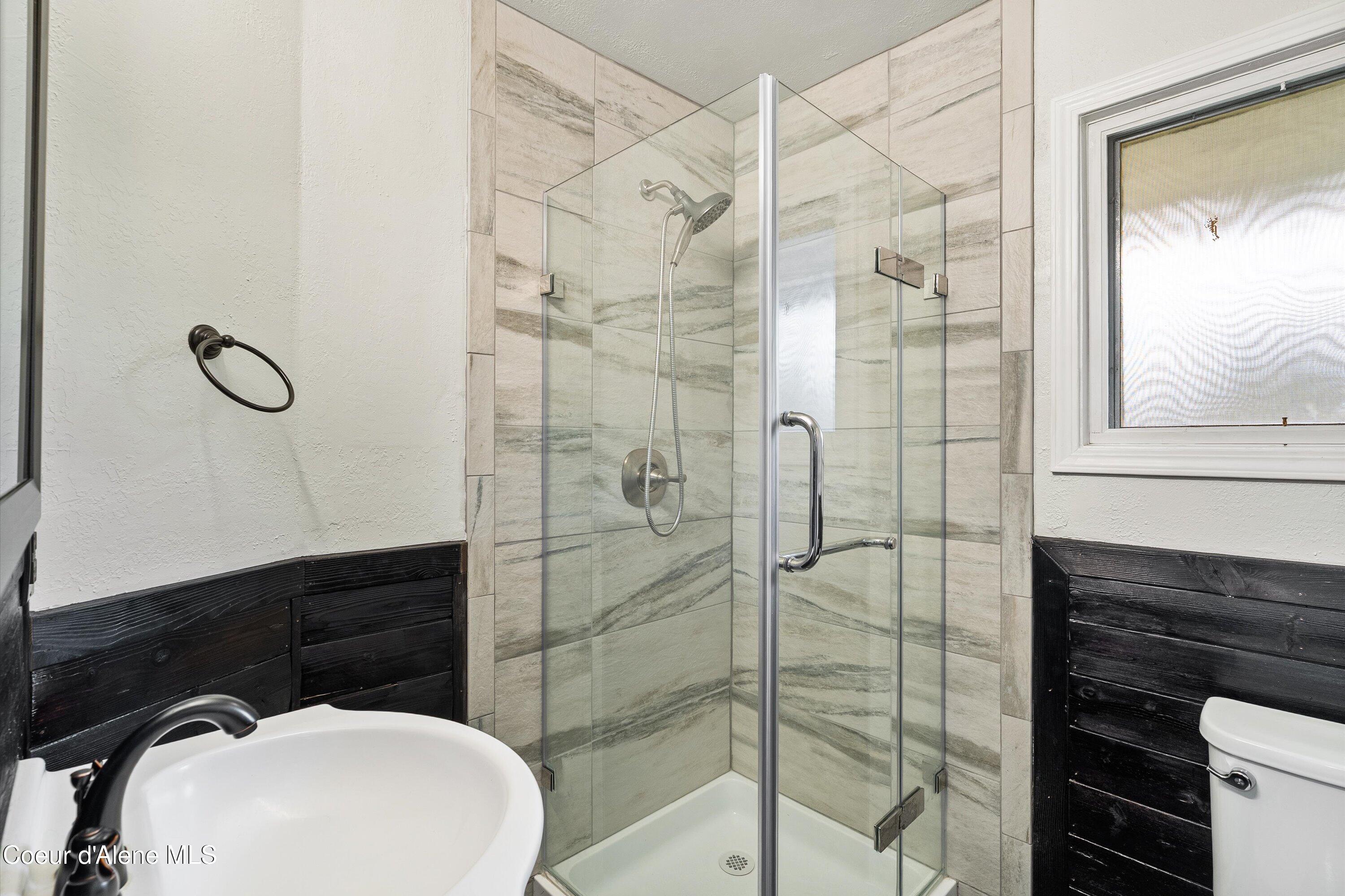 1809 E Boyd Ave, Coeur d'Alene, Alaska image 28