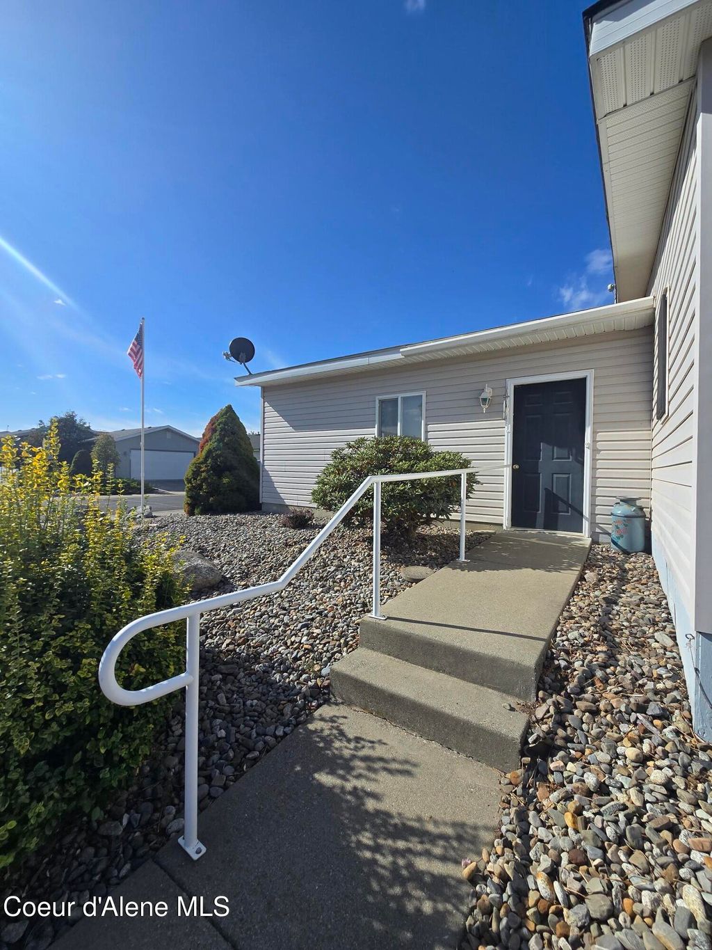 Photo of 8473 Rushmore St, Rathdrum, ID 83858 (MLS # 25-10242)