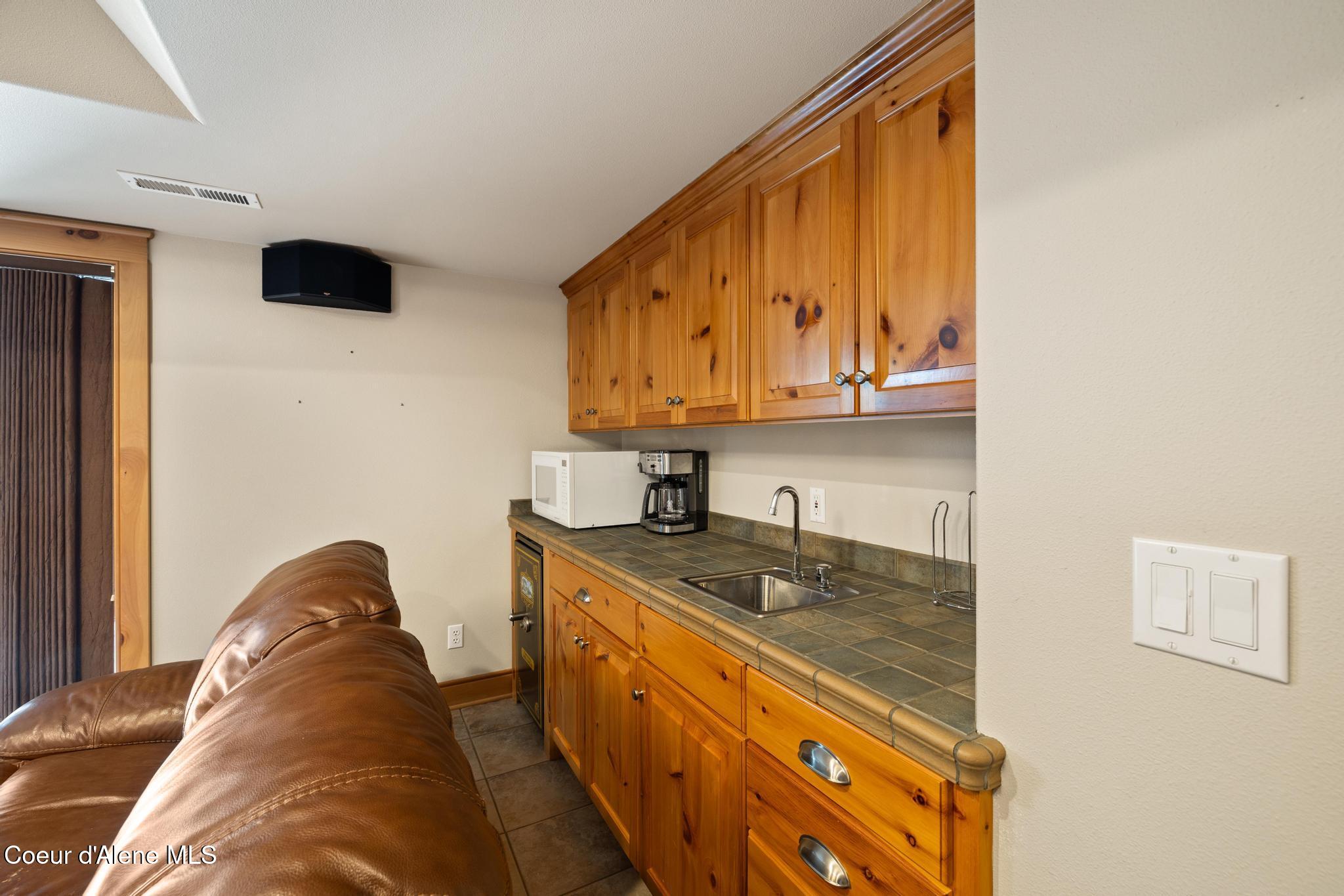 4459 E Ogara Road, Harrison, Idaho image 35