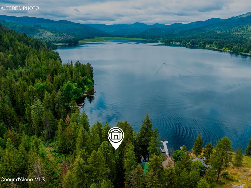 Photo of 8642 Upper Twin Lake Shore Shore, Rathdrum, ID 83858 (MLS # 26-5429)