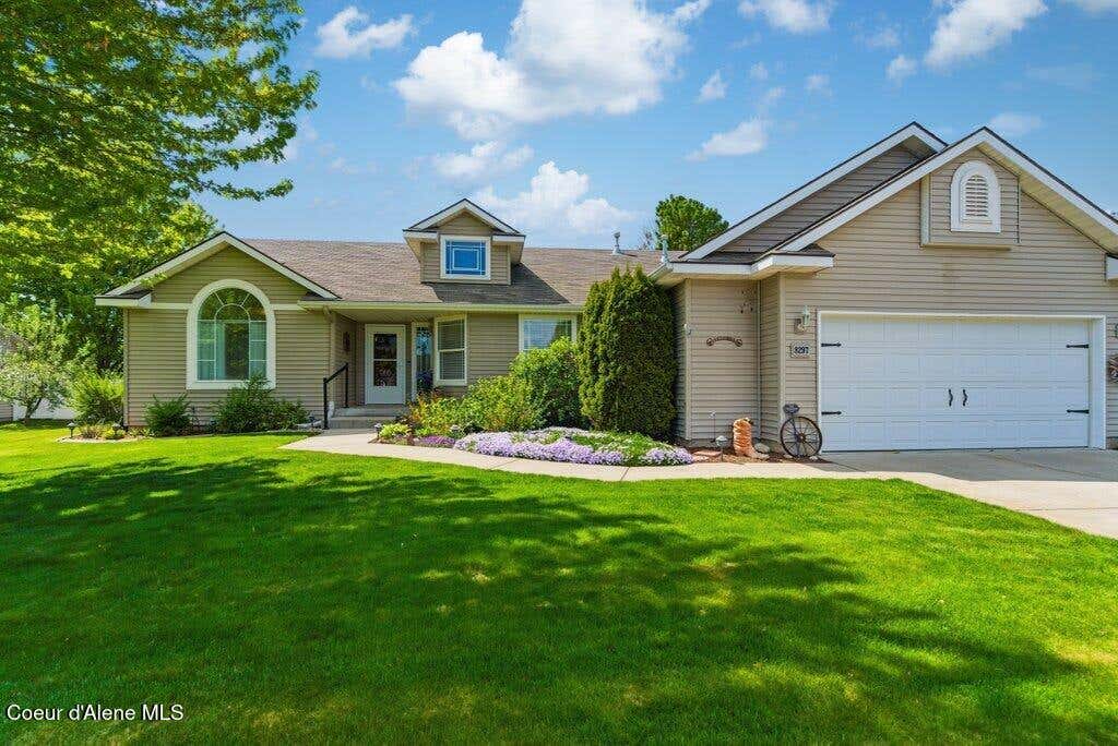 Photo of 8297 Ainsworth Dr, Hayden, ID 83835 (MLS # 26-4795)