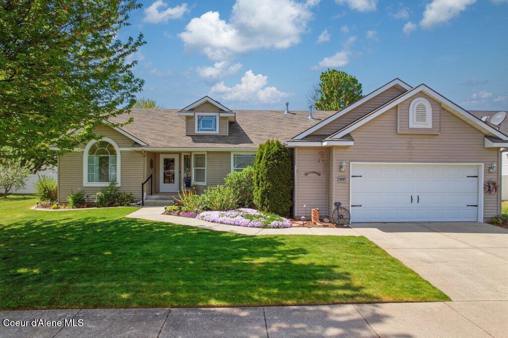 Photo of 8297 Ainsworth Dr, Hayden, ID 83835 (MLS # 26-4795)