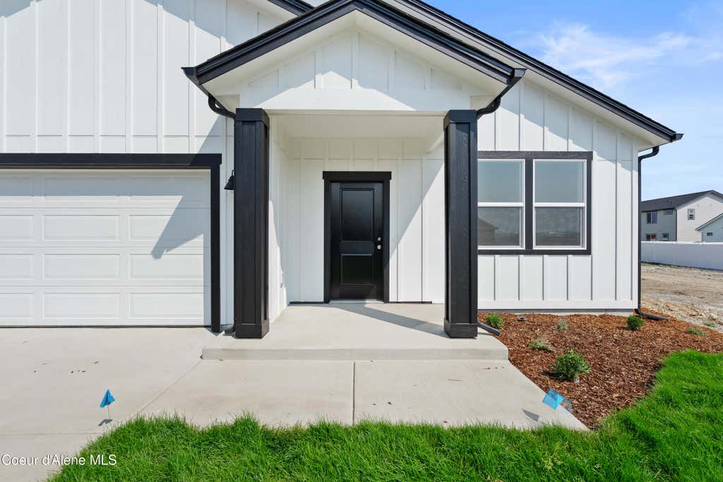 Photo of 3265 Pale Fox St, Post Falls, ID 83854 (MLS # 26-6109)