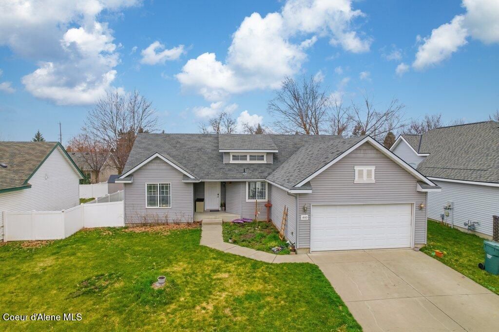 Photo of 1083 Tubsgate Ct, Post Falls, ID 83854 (MLS # 26-2953)