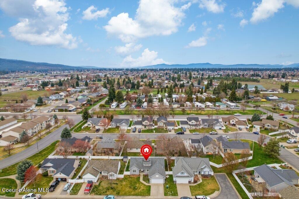 Photo of 1083 Tubsgate Ct, Post Falls, ID 83854 (MLS # 26-2953)