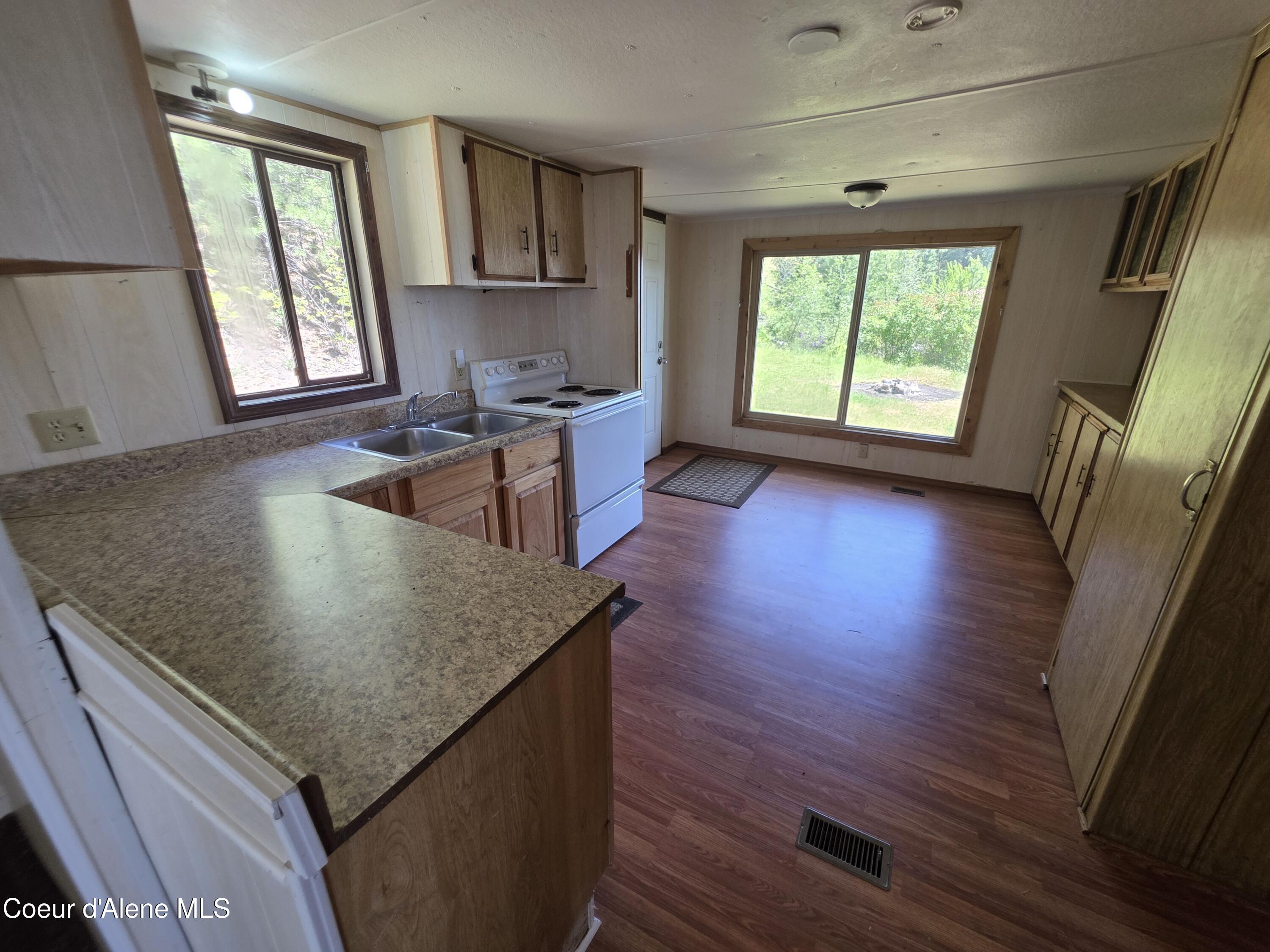 461 S Woodlawn Dr, Harrison, Idaho image 33