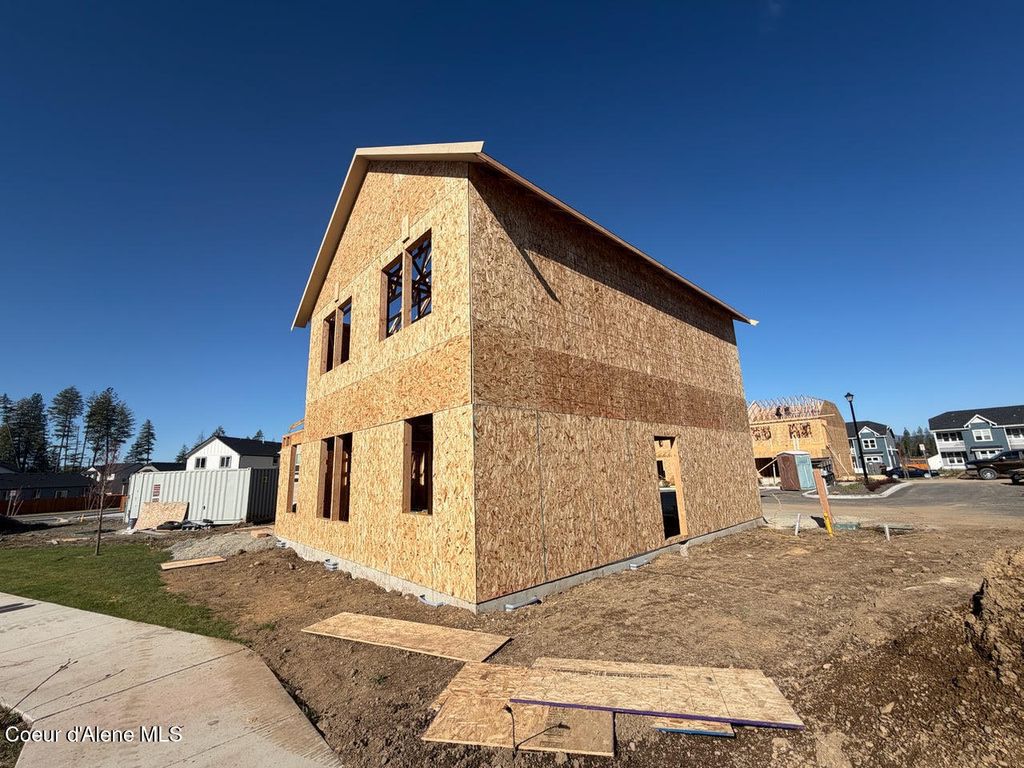 Photo of 12930 SARSAPARILLA Ln, Hayden, ID 83835 (MLS # 26-3818)