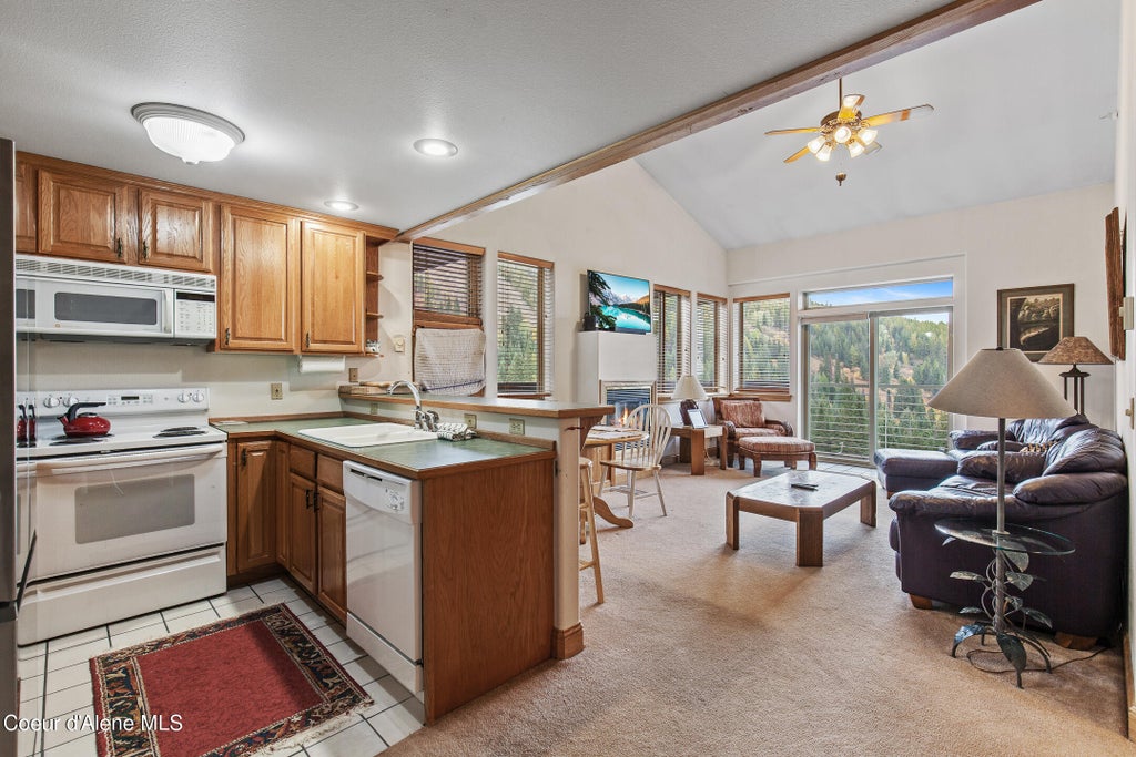 Photo of 166 Village LN # 307, Sandpoint, ID 83864 (MLS # 26-10135)