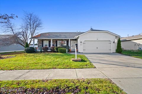 Photo of 5535 PACIFIC Ave, Coeur dAlene, ID 83815 (MLS # 25-11157)