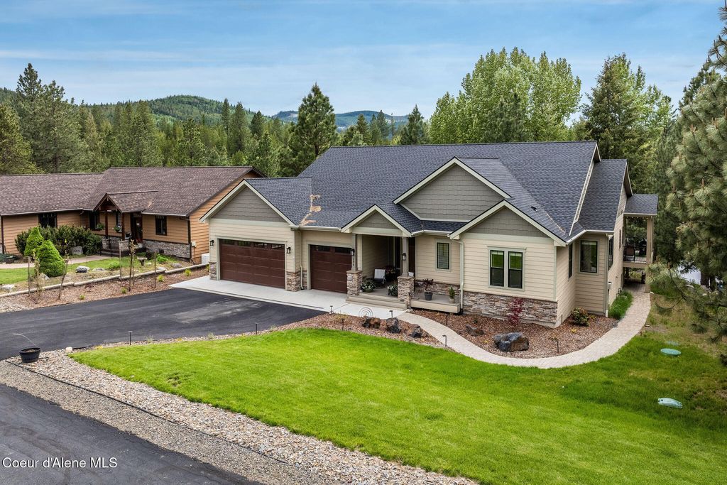 Photo of 396 Hanaford Rd, Blanchard, ID 83804 (MLS # 25-5210)