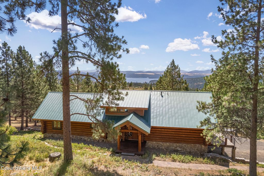 Photo of 16292 Rockford Heights Rd, Coeur dAlene, ID 83814 (MLS # 25-7637)