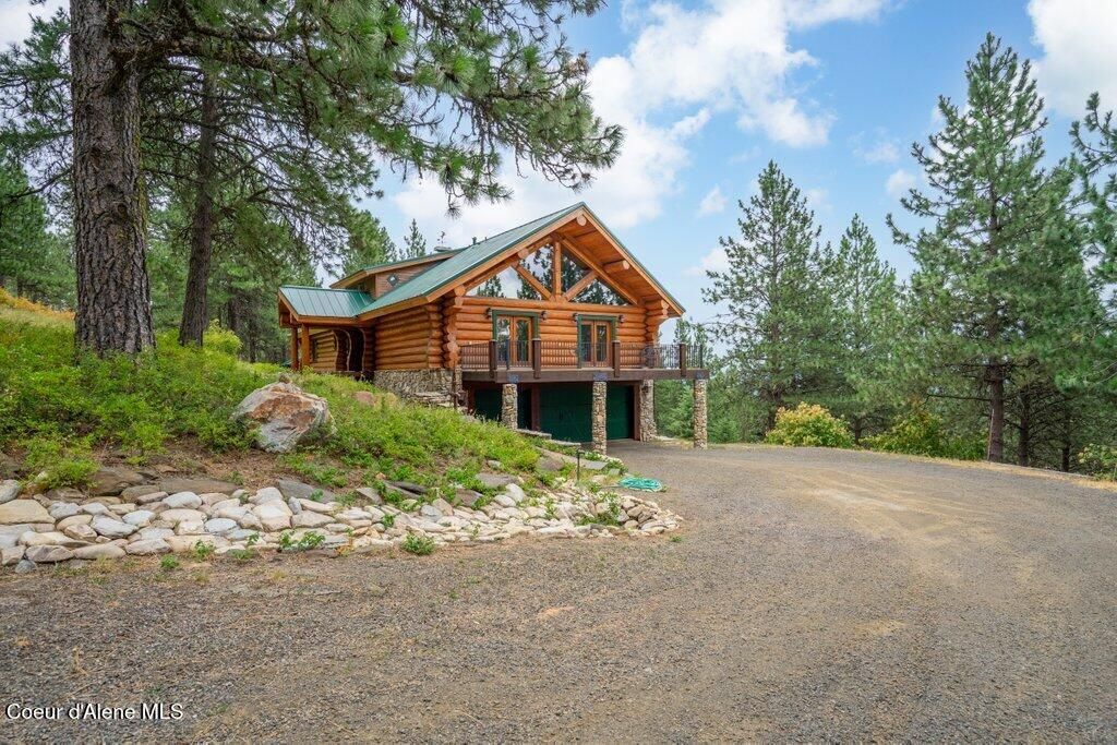 Photo of 16292 Rockford Heights Rd, Coeur dAlene, ID 83814 (MLS # 25-7637)