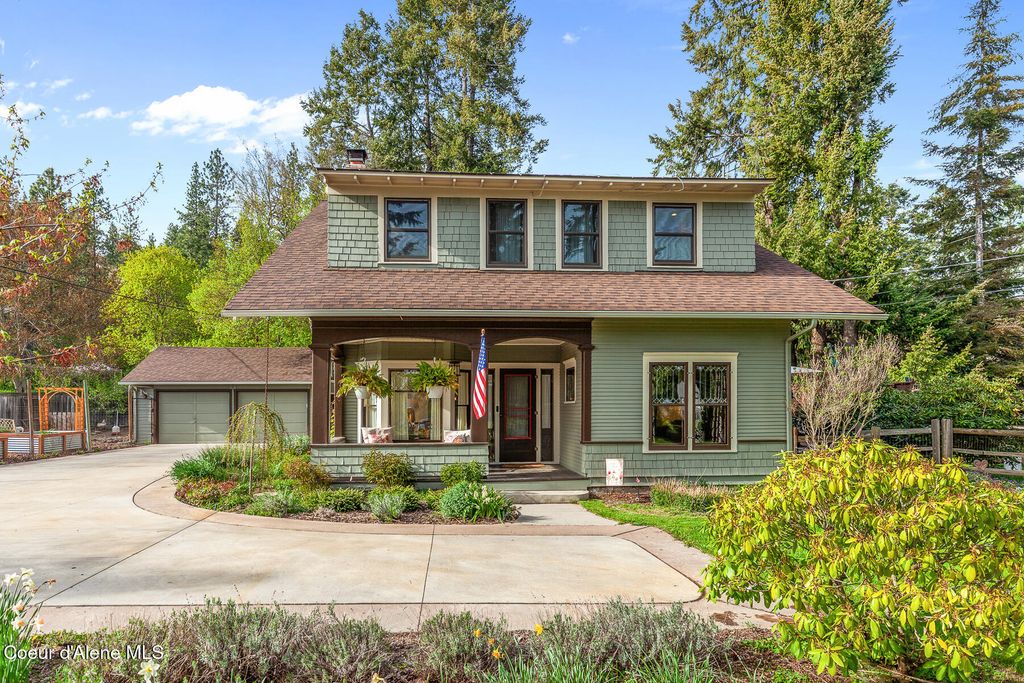 Photo of 1040 23rd St, Coeur dAlene, ID 83814 (MLS # 26-4353)